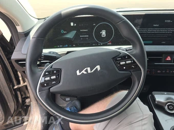 2024 Kia EV6 Light Long Range – miniatura 10