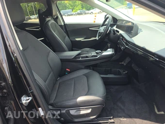 2024 Kia EV6 Light Long Range – miniatura 8