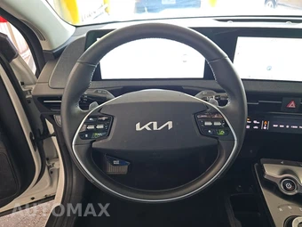 2024 Kia EV6 Light Long Range - miniatura 10