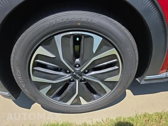 2024 Kia EV6 Light Long Range - miniatura 17