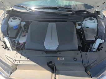 2024 Kia EV6 Light Long Range - miniatura 15