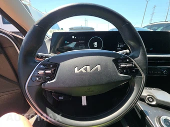 2024 Kia EV6 Light Long Range - miniatura 10
