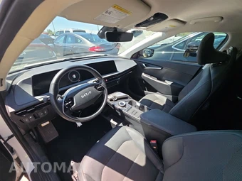 2024 Kia EV6 Light Long Range - miniatura 11
