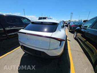 2024 Kia EV6 Light Long Range - miniatura 4