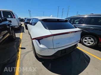 2024 Kia EV6 Light Long Range - miniatura 6