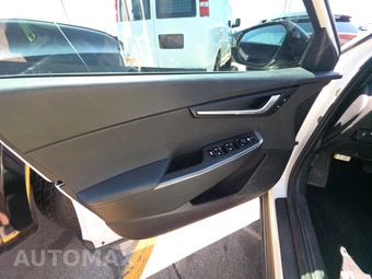 2024 Kia EV6 Light Long Range - miniatura 9