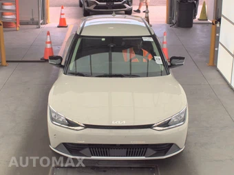 2024 Kia EV6 Light Long Range - miniatura 2