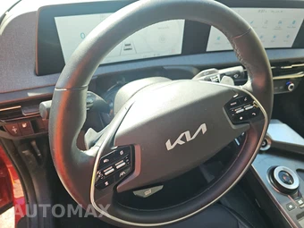 2024 Kia EV6 Light Long Range - miniatura 10