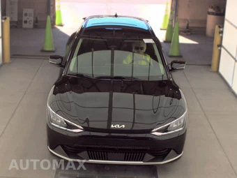 2024 Kia EV6 Light Long Range - miniatura 2