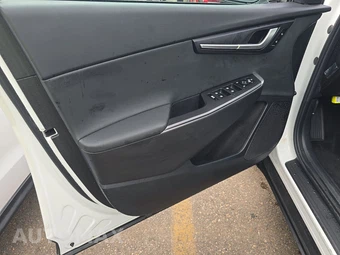 2024 Kia EV6 Light Long Range - miniatura 9