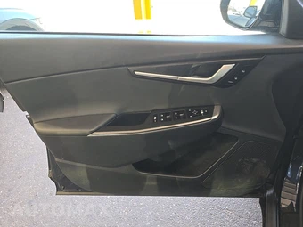 2024 Kia EV6 Light Long Range - miniatura 9