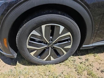 2024 Kia EV6 Light Long Range - miniatura 17