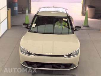 2024 Kia EV6 Light Long Range - miniatura 2