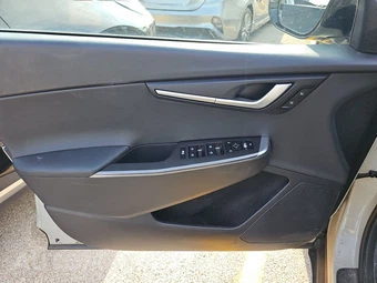 2024 Kia EV6 Light Long Range - miniatura 9