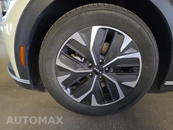 2024 Kia EV6 Light Long Range - miniatura 17