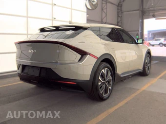 2024 Kia EV6 Light Long Range - miniatura 4