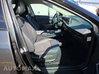 2024 Kia EV6 Light Long Range - miniatura 8