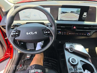 2024 Kia EV6 Light Long Range - miniatura 10