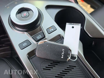 2024 Kia EV6 Light Long Range - miniatura 8