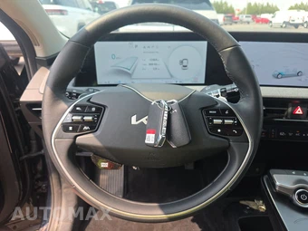 2024 Kia EV6 Light Long Range - miniatura 10