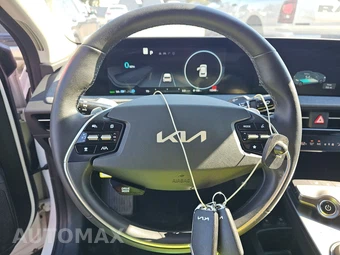 2024 Kia EV6 Light Long Range - miniatura 10