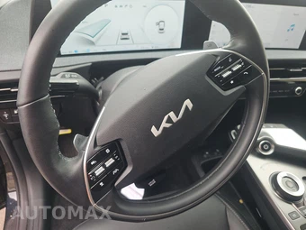 2024 Kia EV6 Light Long Range - miniatura 10