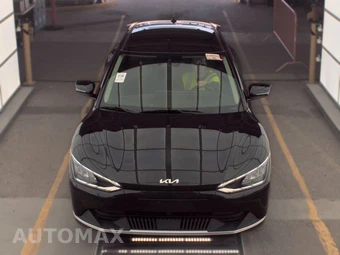 2024 Kia EV6 Light Long Range - miniatura 2
