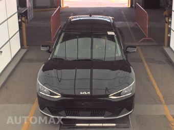 2024 Kia EV6 Light Long Range - miniatura 2