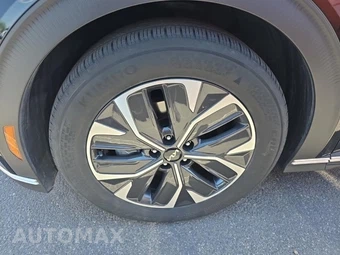 2024 Kia EV6 Light Long Range - miniatura 17