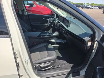 2024 Kia EV6 Light Long Range - miniatura 8