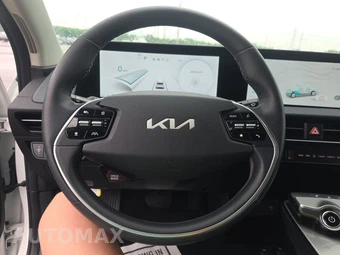 2024 Kia EV6 Light Long Range - miniatura 10