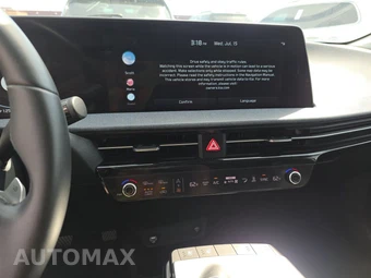2024 Kia EV6 Wind - miniatura 11