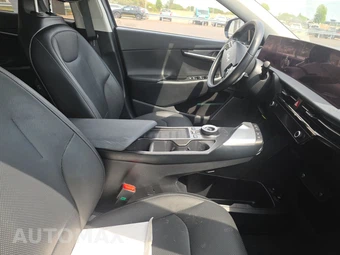 2024 Kia EV6 Wind - miniatura 8