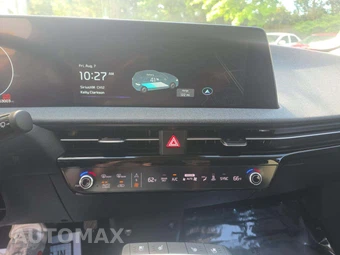 2024 Kia EV6 Wind - miniatura 10