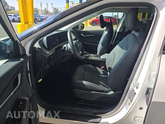 2024 Kia EV6 Wind - miniatura 7