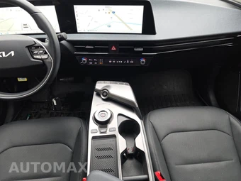 2024 Kia EV6 Wind - miniatura 11