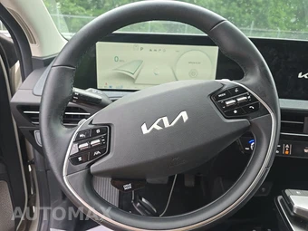 2024 Kia EV6 Wind - miniatura 10