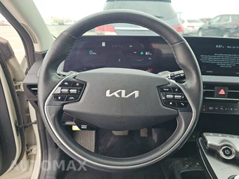 2024 Kia EV6 Wind - miniatura 10