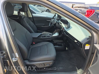 2024 Kia EV6 Wind - miniatura 8