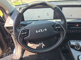 2024 Kia EV6 Wind - miniatura 10