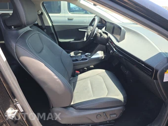 2024 Kia EV6 Wind - miniatura 8