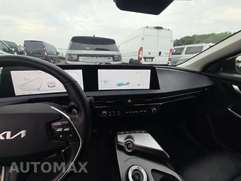 2024 Kia EV6 Wind - miniatura 11