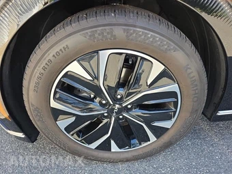 2024 Kia EV6 Wind - miniatura 17