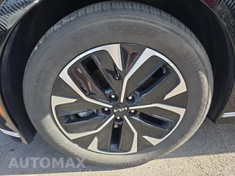 2024 Kia EV6 Wind - miniatura 17