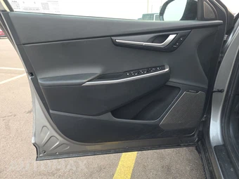 2024 Kia EV6 Wind - miniatura 9