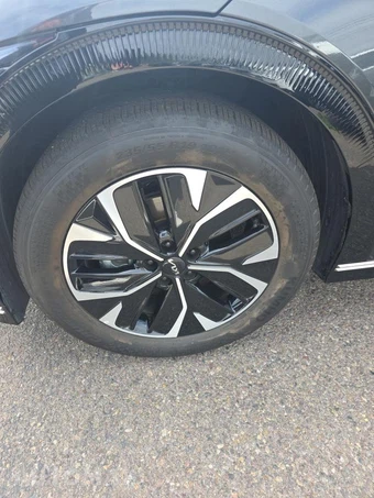 2024 Kia EV6 Wind - miniatura 17