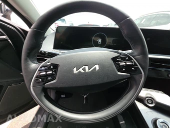 2024 Kia EV6 Wind - miniatura 10