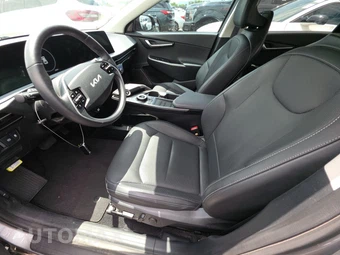 2024 Kia EV6 Wind - miniatura 7