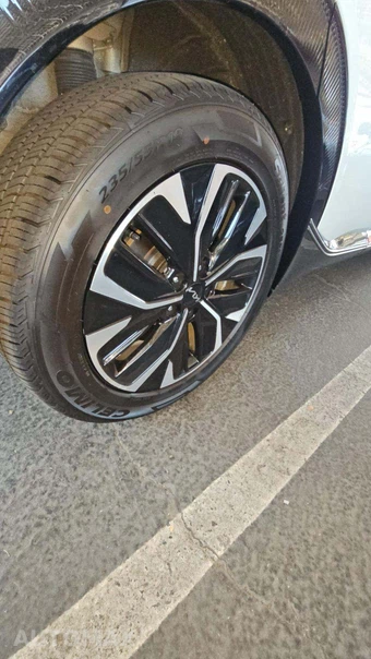 2024 Kia EV6 Wind - miniatura 26
