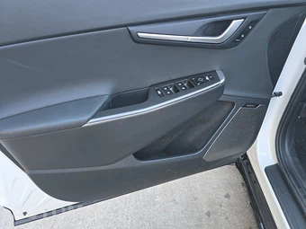 2024 Kia EV6 Wind - miniatura 9